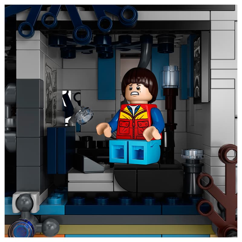 Stranger Things: The Upside Down - 75810