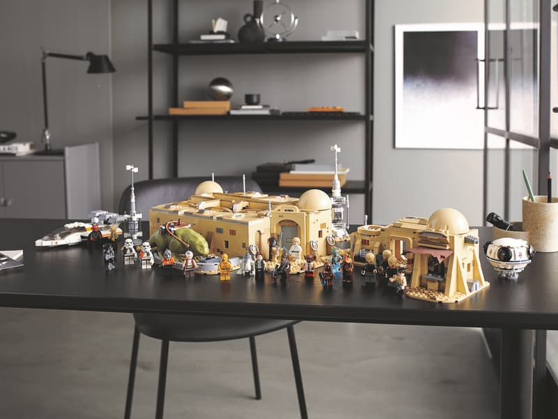 Desert Outpost Cantina - 75290