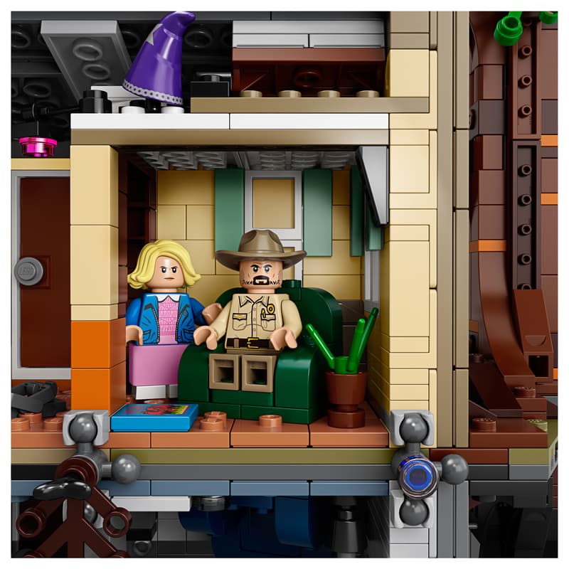 Stranger Things: The Upside Down - 75810