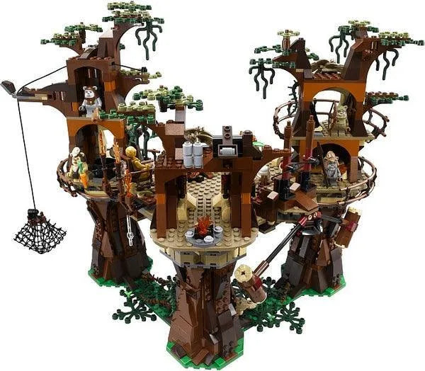 Forest Moon Village Ultimate Collector - 10236