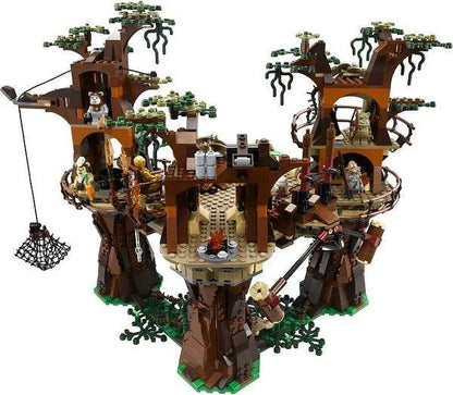 Forest Moon Village Ultimate Collector - 10236